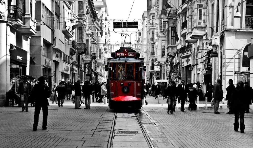 Taksim Mood Aparthotel อิสตันบูล ภายนอก รูปภาพ